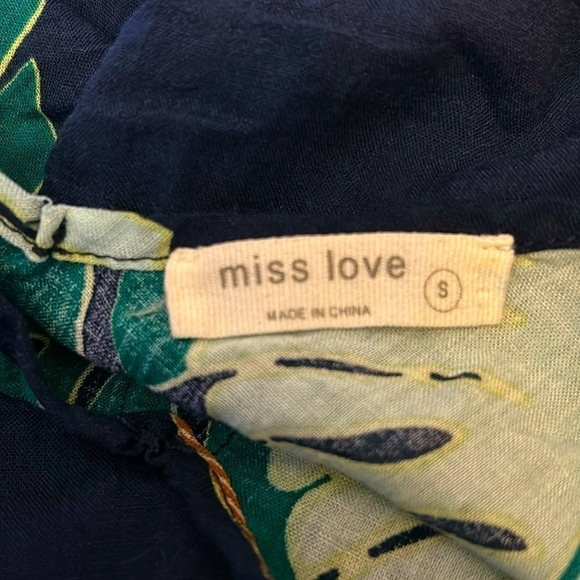Miss Love Green Leaf OverSized Crop Top | SIZE S - Picture 3 of 5
